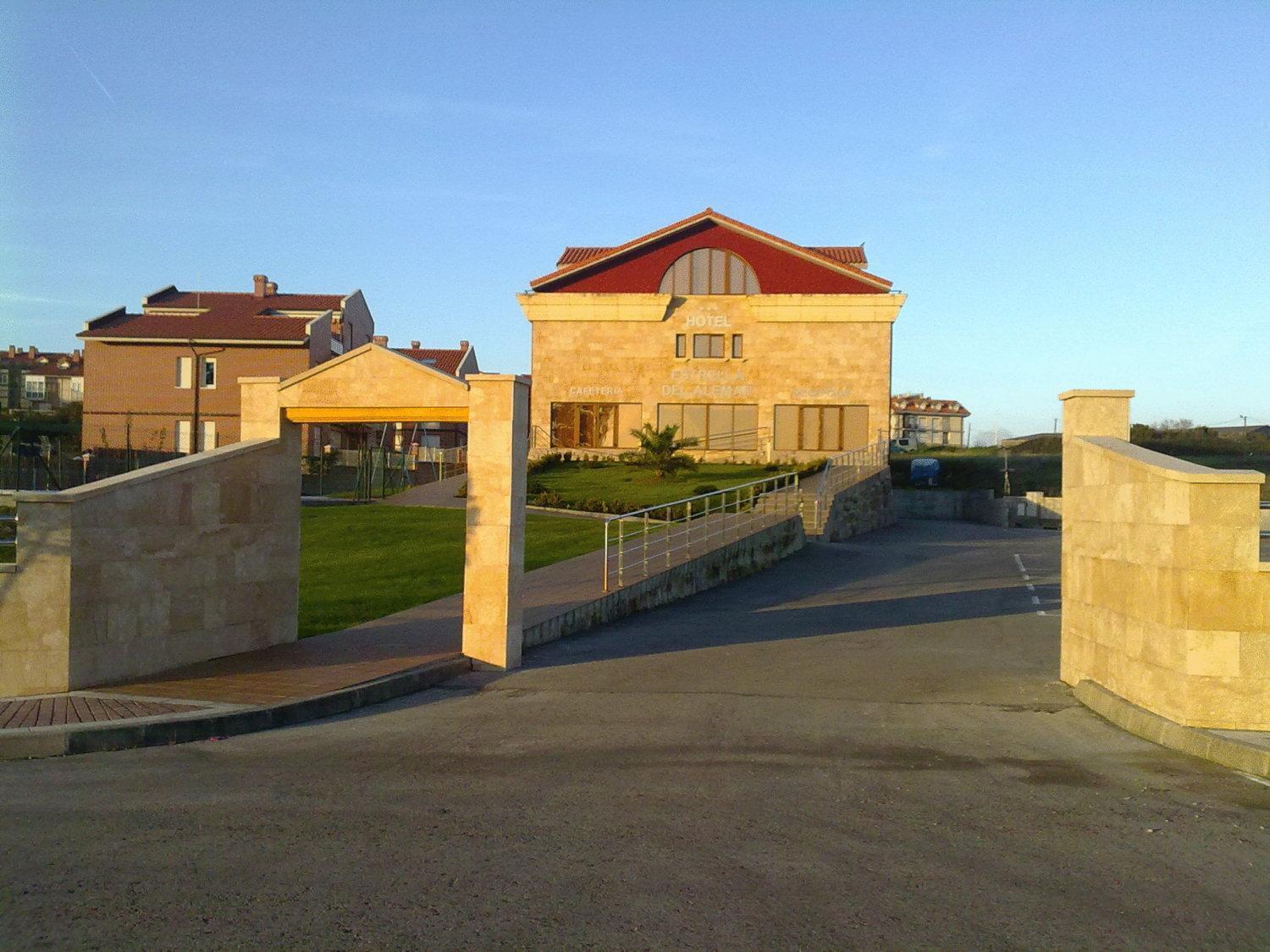 Hotel Estrella Del Alemar ロレド エクステリア 写真
